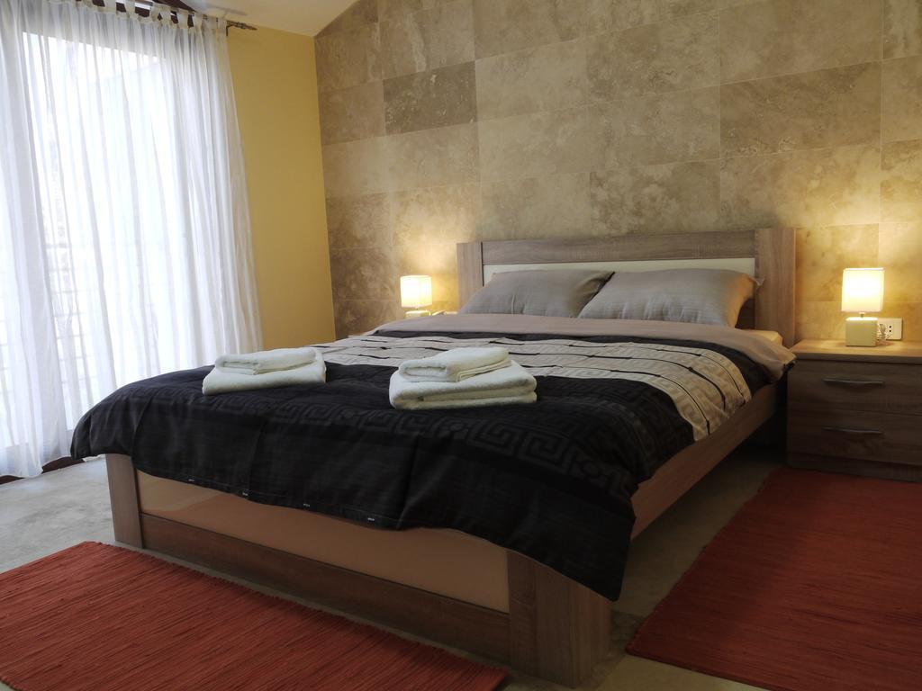 Apartments Residence Portofino Kotor Bagian luar foto