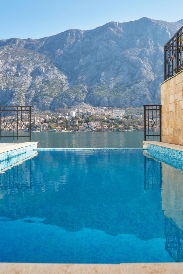 Apartments Residence Portofino Kotor Bagian luar foto